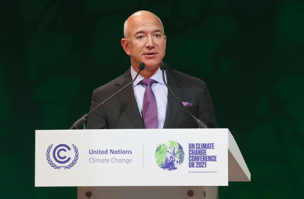 Jeff Bezos défend la culture d'entreprise et les paris risqués d