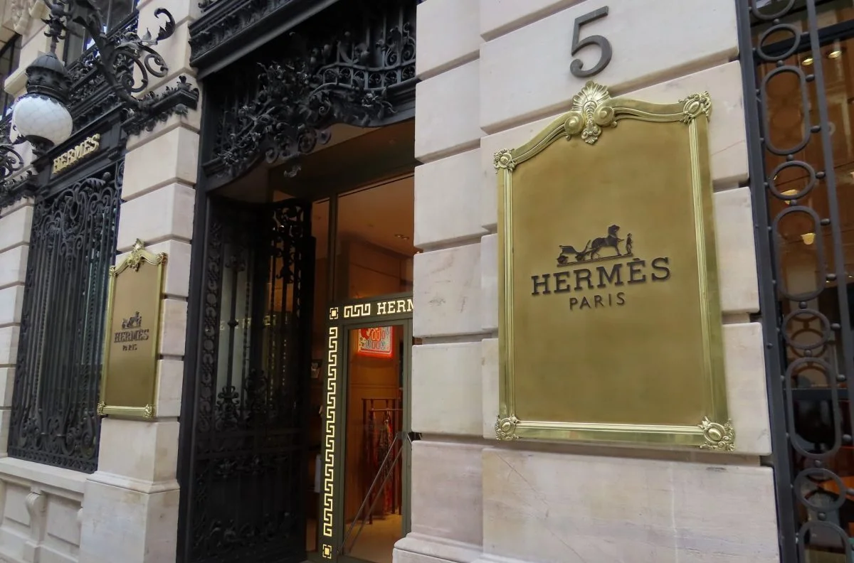 Enchères : nouveau record de vente pour un sac Hermès