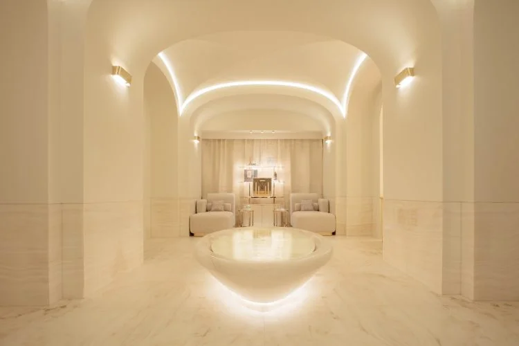 dior spa plaza empty spaces matthieu salvaing 4