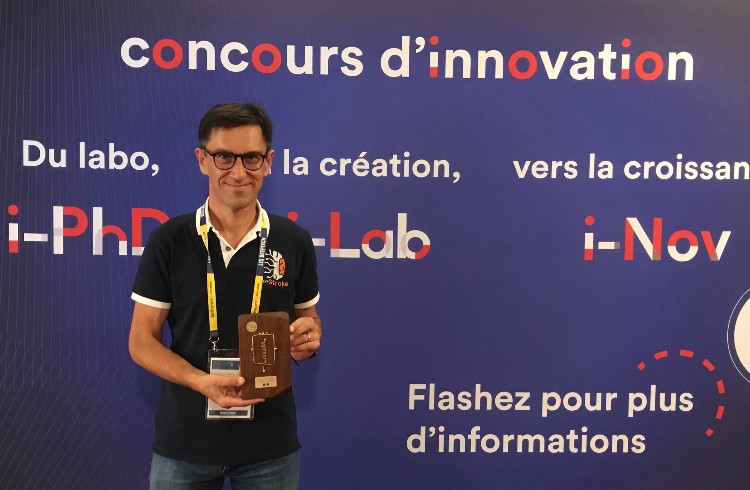 Cédric Javault, CEO d'AI-Stroke, lors de la remise des prix du concours d'innovation I-Lab.